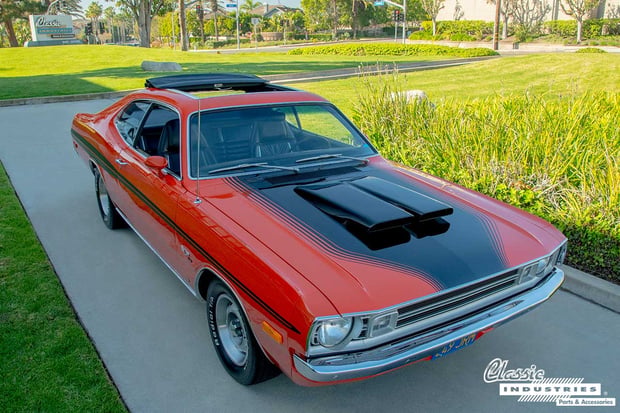 1972_Dodge_Demon_Hemi_Three_Fourth_Lead