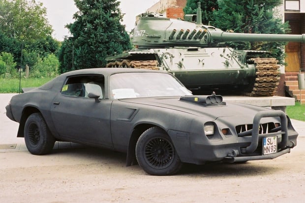 war-camaro-1973-second-gen-helge-meyer-01